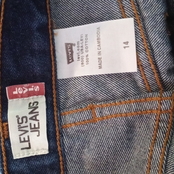 Vintage 90's Levi's Mom High Waisted Denim Jean Shorts High Rise - Picture 4 of 4